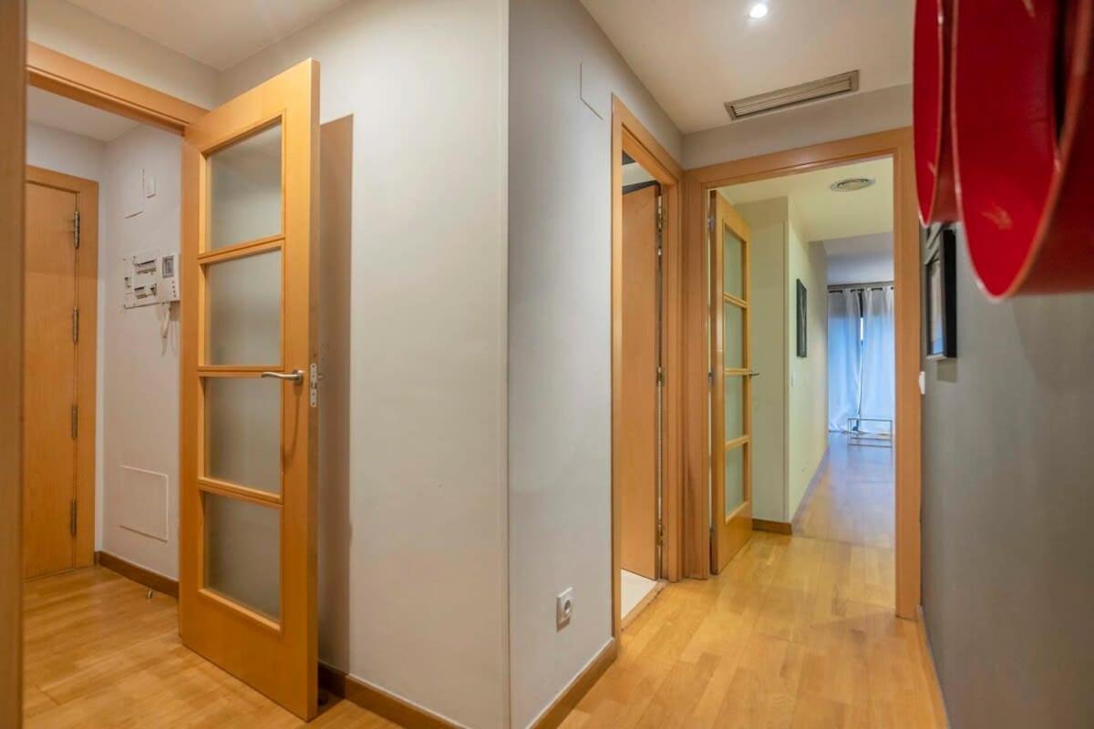 Appartement 2 Bedroom With Balcony In Eixample 3-2 Barcelona